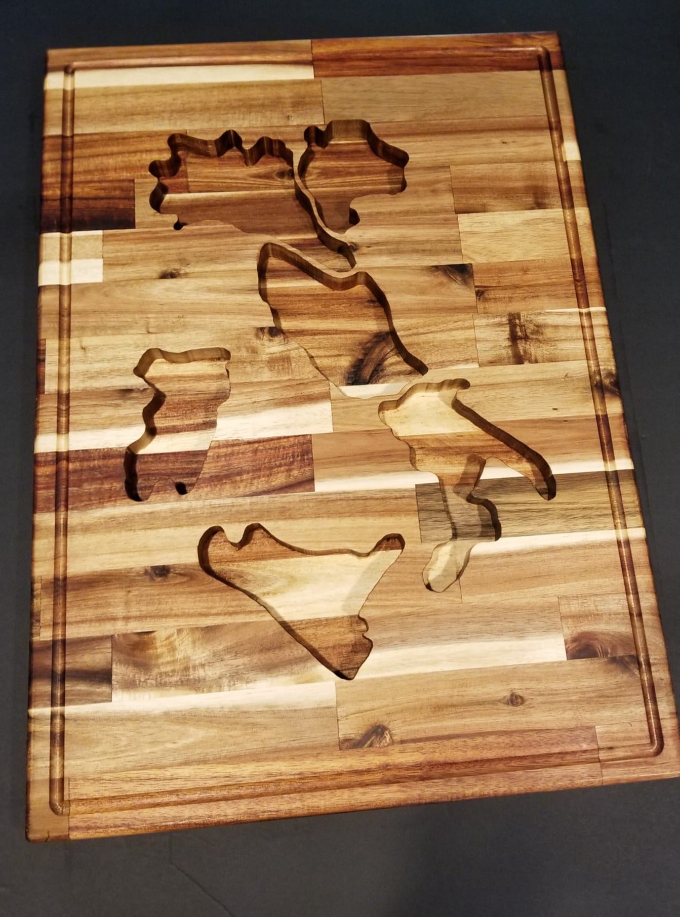 Personalized Cutting Board Gourmet Gift Italy Shaped 